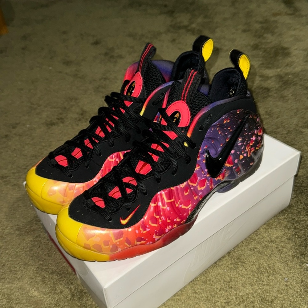 Nike Air Foamposite Pro Premium “Asteroid”